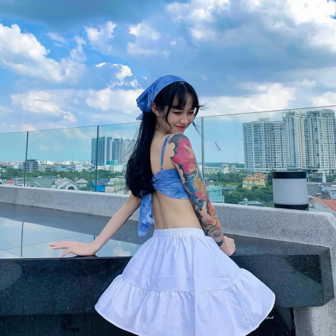 采蘑菇的夫妻
